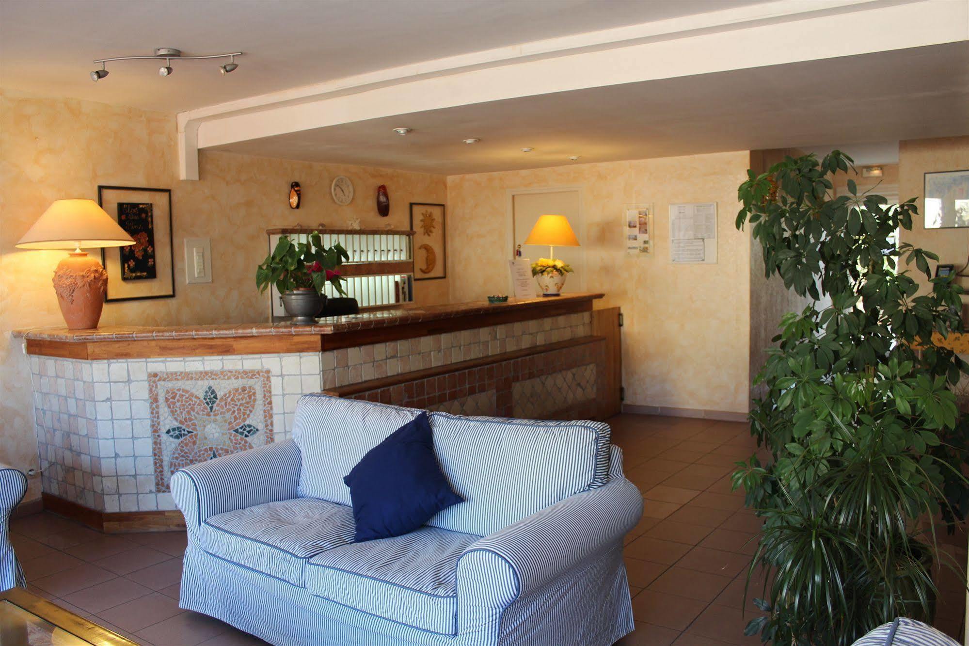 Hotel Le Clos Des Pins Six-Fours-les-Plages Dış mekan fotoğraf